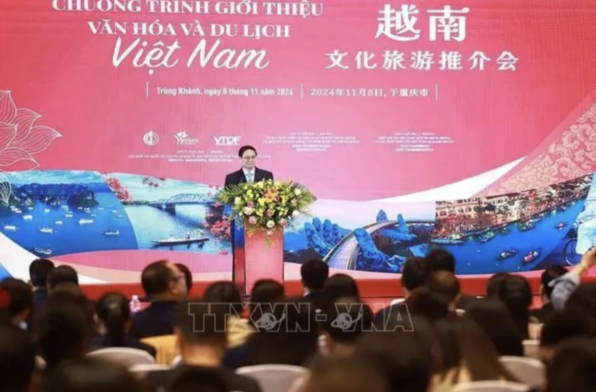 PM urges stronger Vietnam - China cultural, tourism links